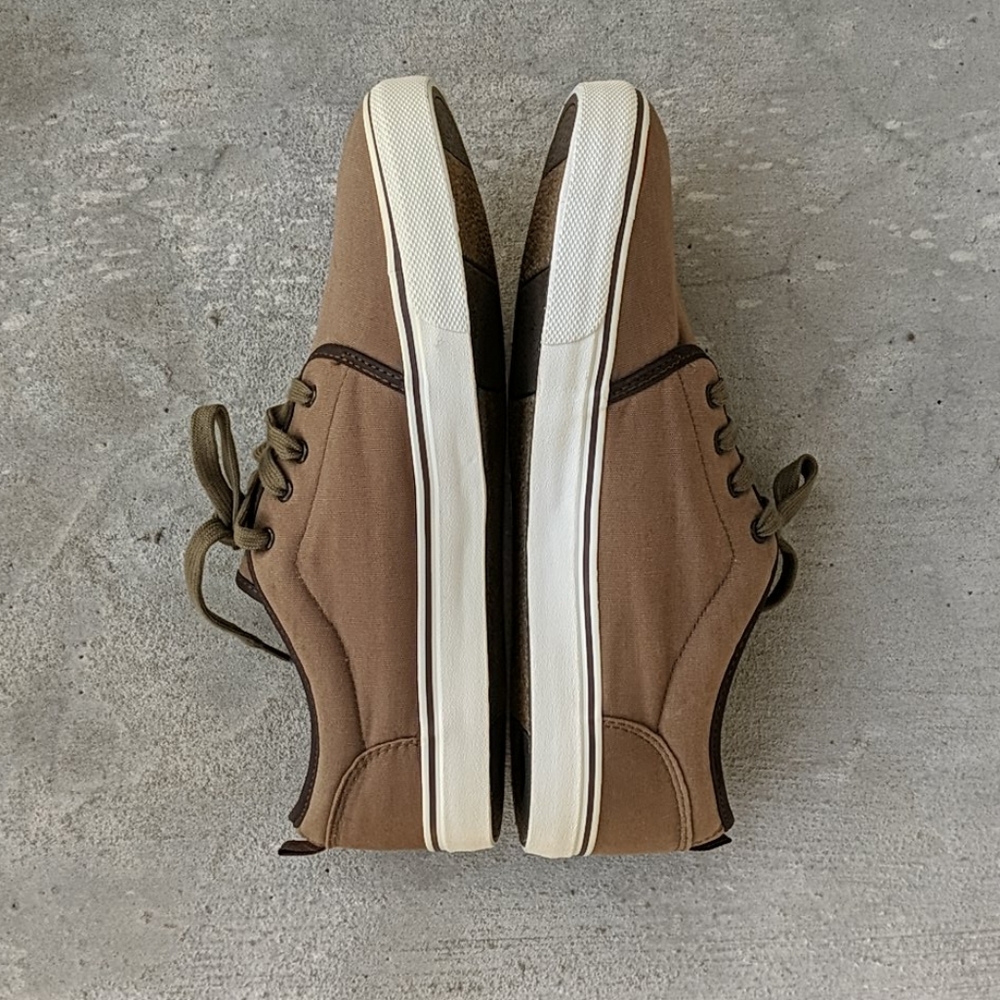 Shoes - Picture 4 of 5